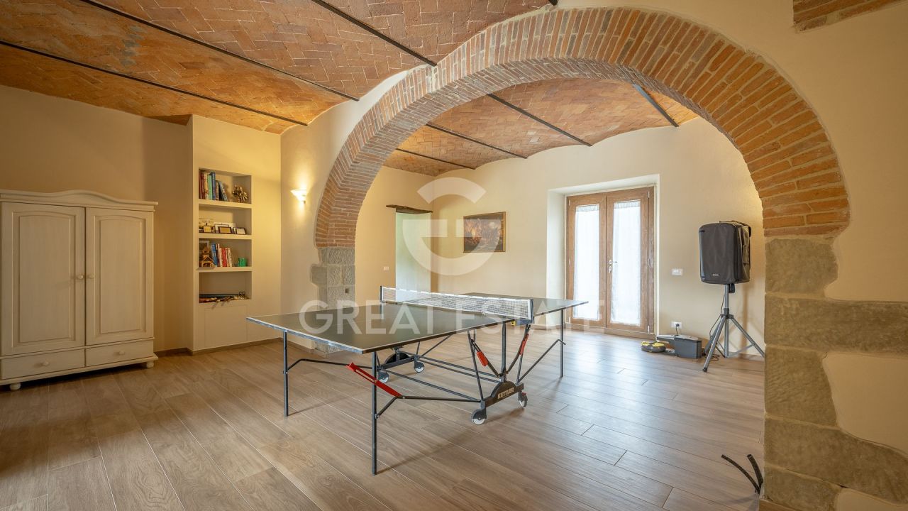 Дом Castel Focognano, Италия, 414 м² - фото 11