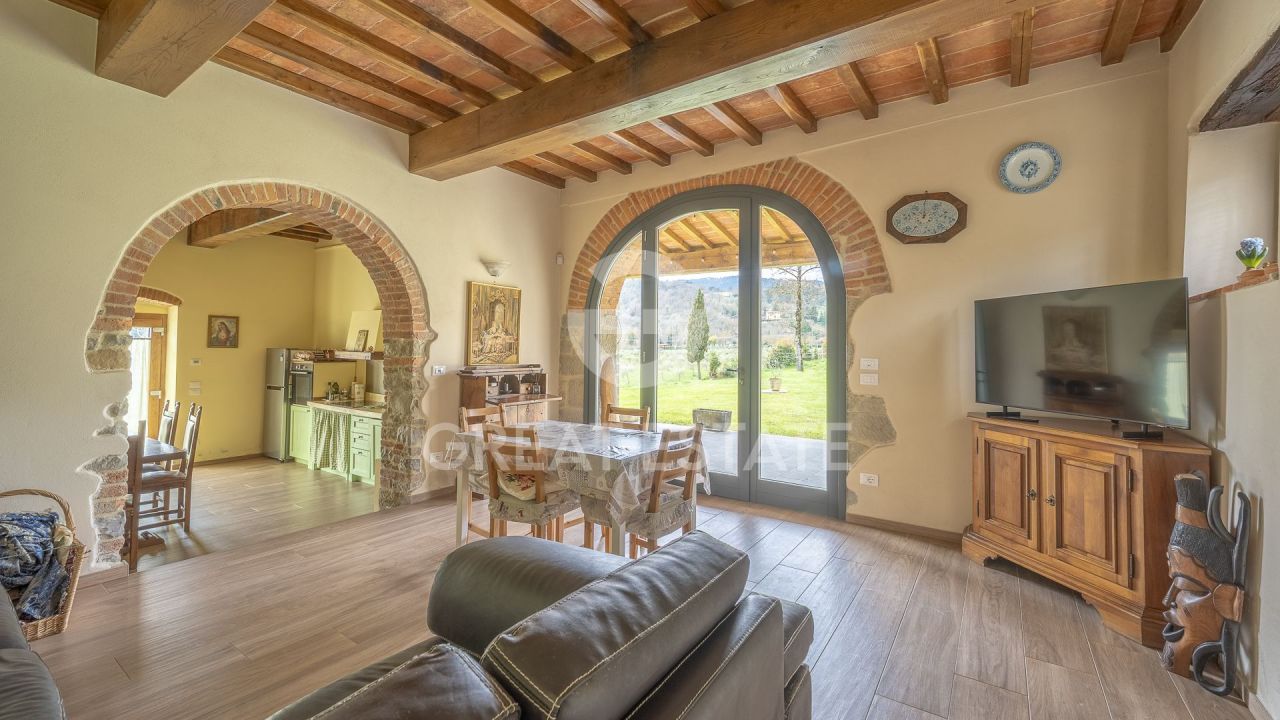 Дом Castel Focognano, Италия, 414 м² - фото 12