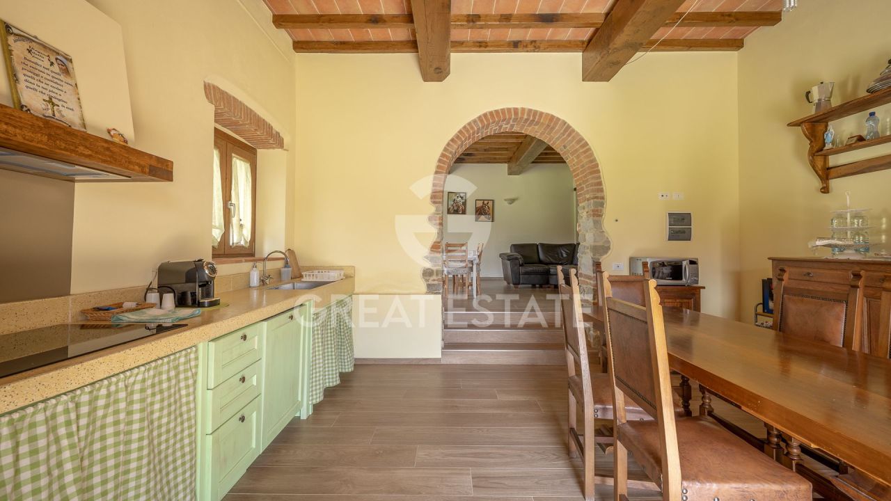 Дом Castel Focognano, Италия, 414 м² - фото 15