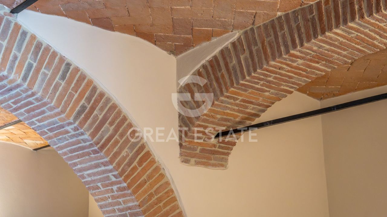 Дом Castel Focognano, Италия, 414 м² - фото 17