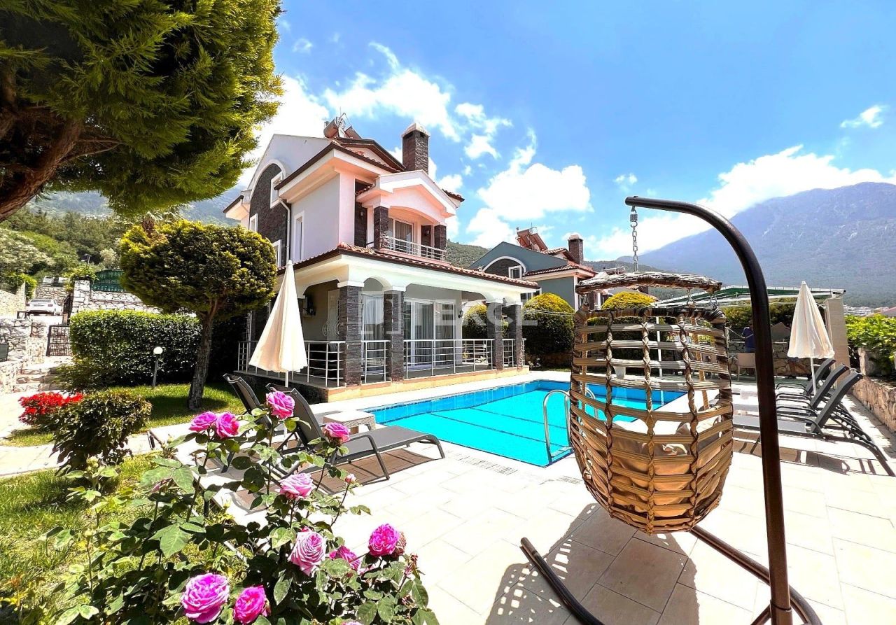 Вилла в Фетхие, Турция, 250 м² - фото 1