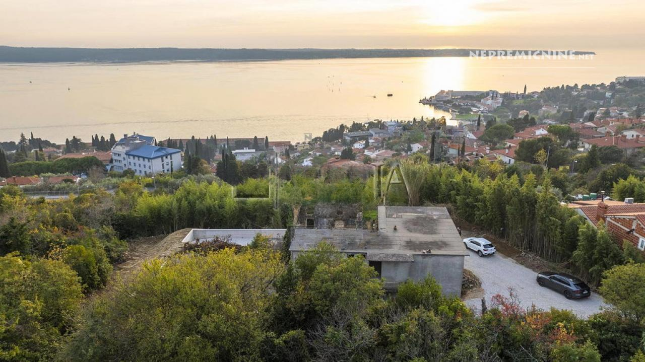 Дом в Портороже, Словения, 387 м² - фото 1