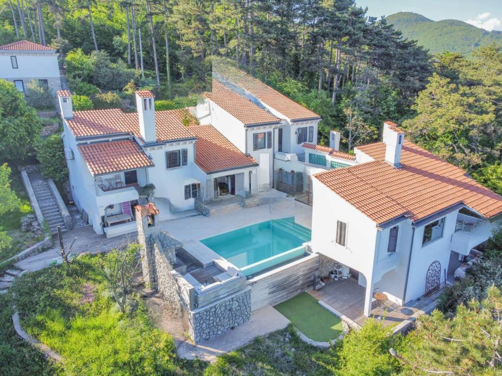 Дом в Опатии, Хорватия, 266 м² - фото 1