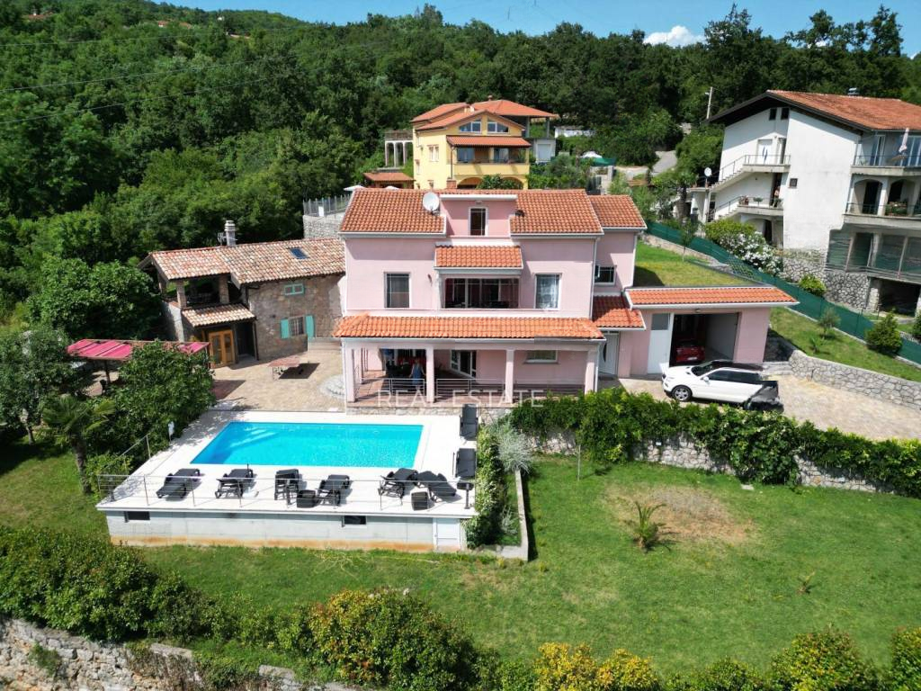 Дом в Опатии, Хорватия, 500 м² - фото 1