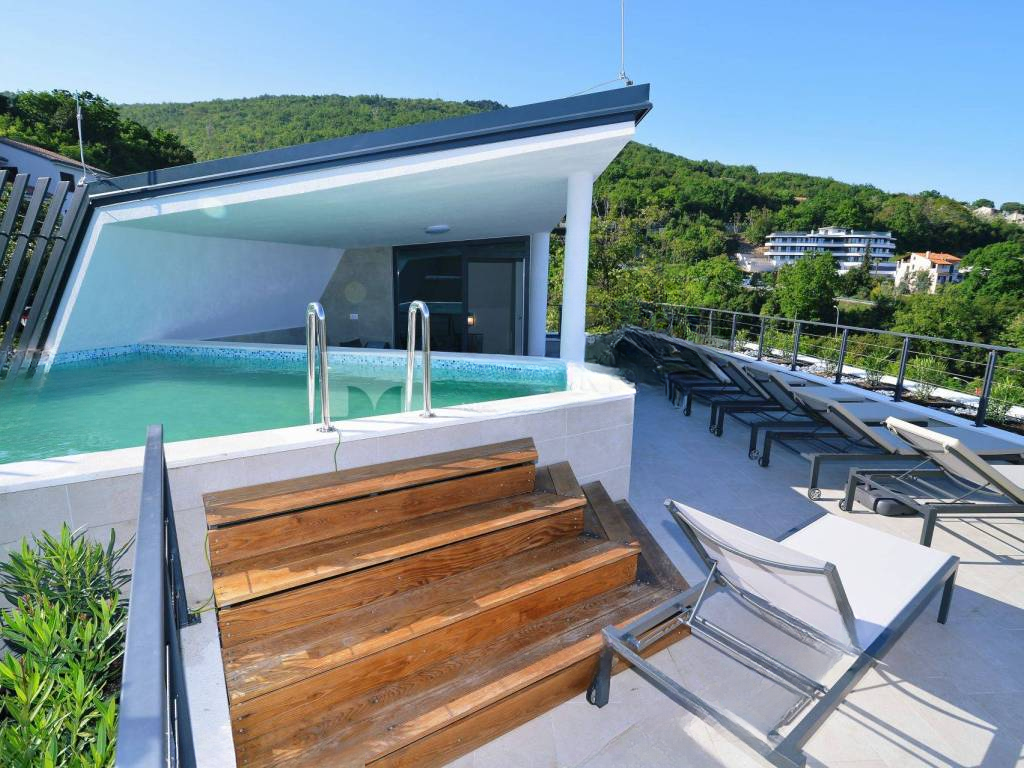 Дом в Опатии, Хорватия, 360 м² - фото 2