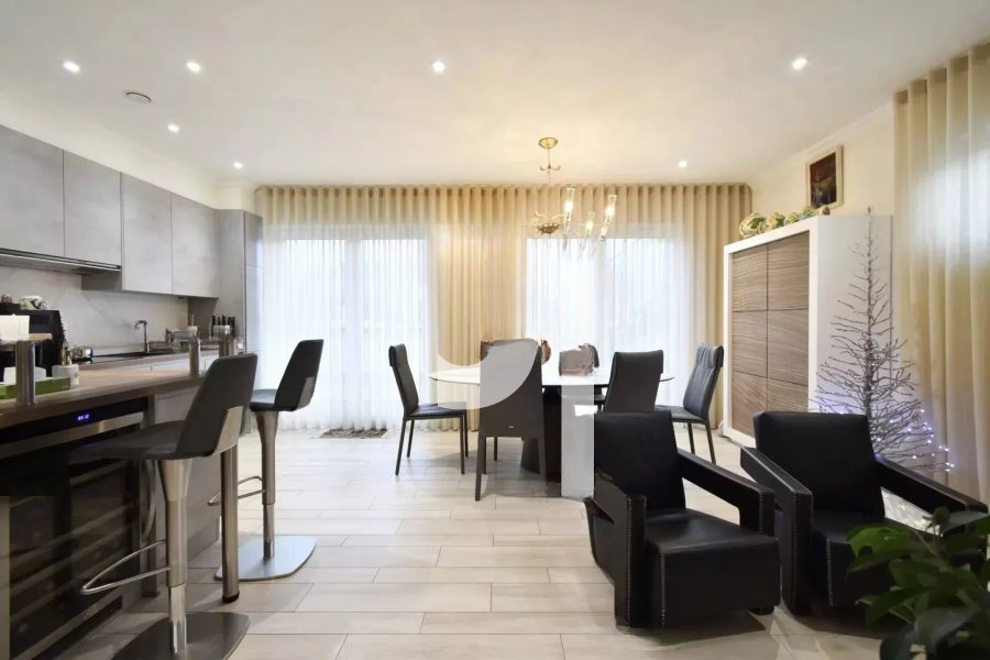 Квартира в Люксембурге, Люксембург, 110 м² - фото 2