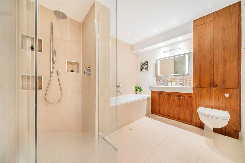 Квартира в Лондоне, Великобритания, 5 м² - фото 3