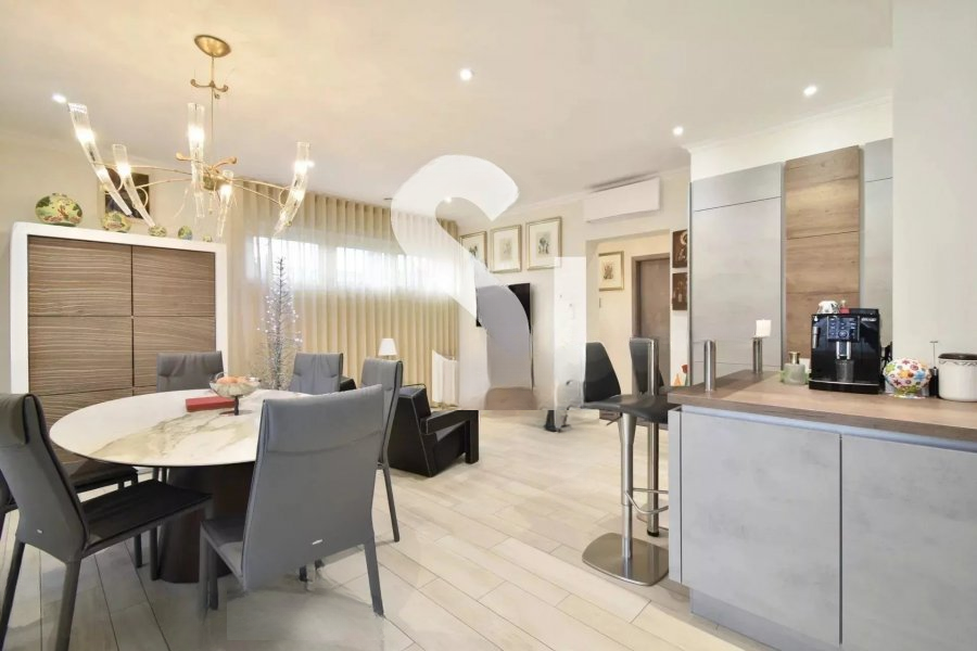 Квартира в Люксембурге, Люксембург, 110 м² - фото 5