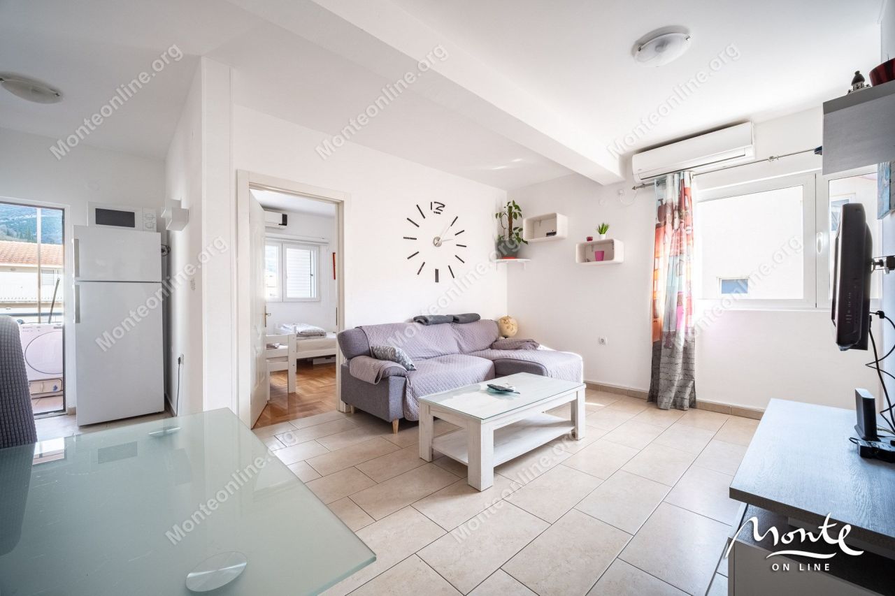 Апартаменты в Тивате, Черногория, 55 м² - фото 4