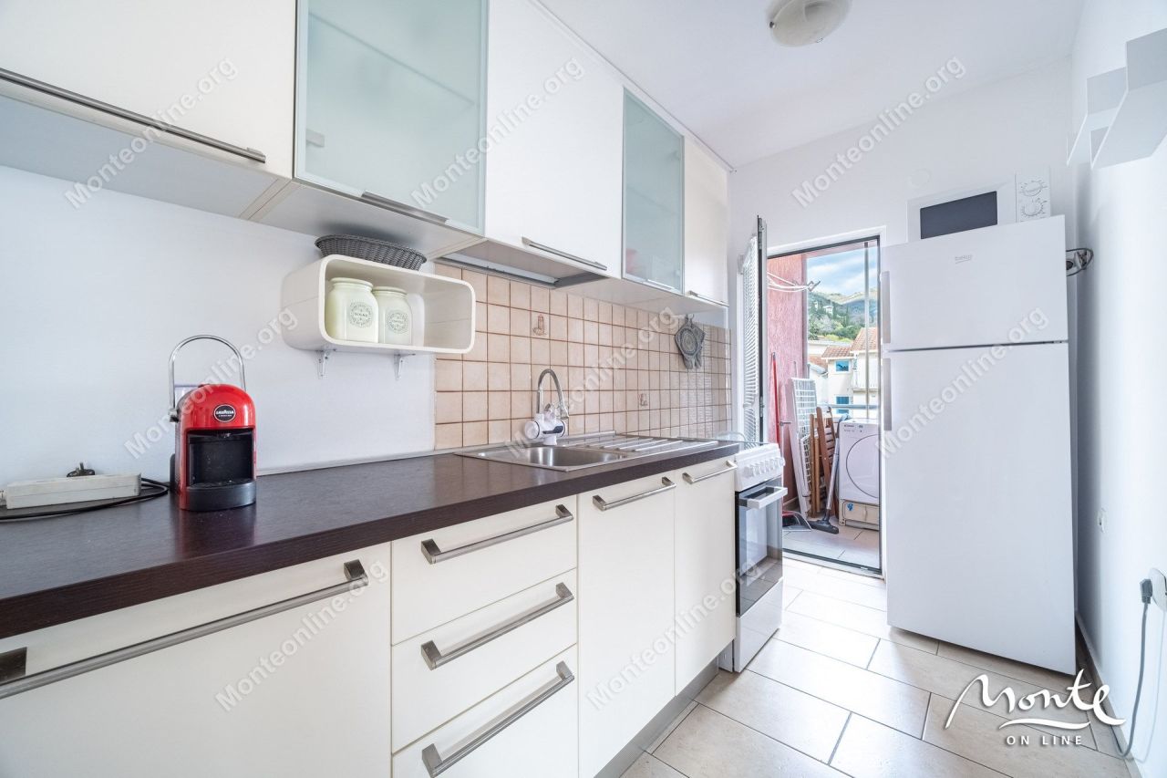 Апартаменты в Тивате, Черногория, 55 м² - фото 9