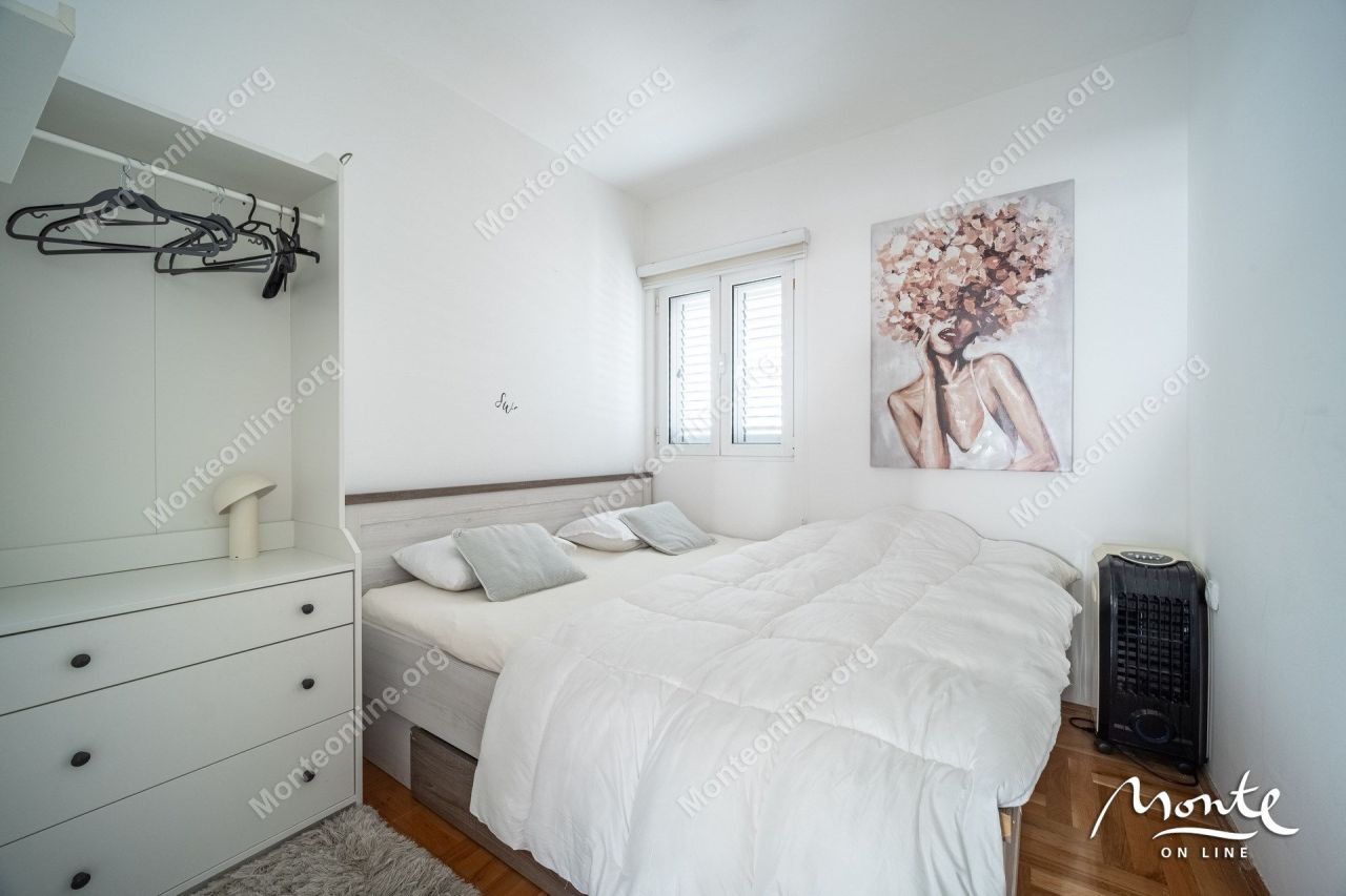 Апартаменты в Тивате, Черногория, 55 м² - фото 15