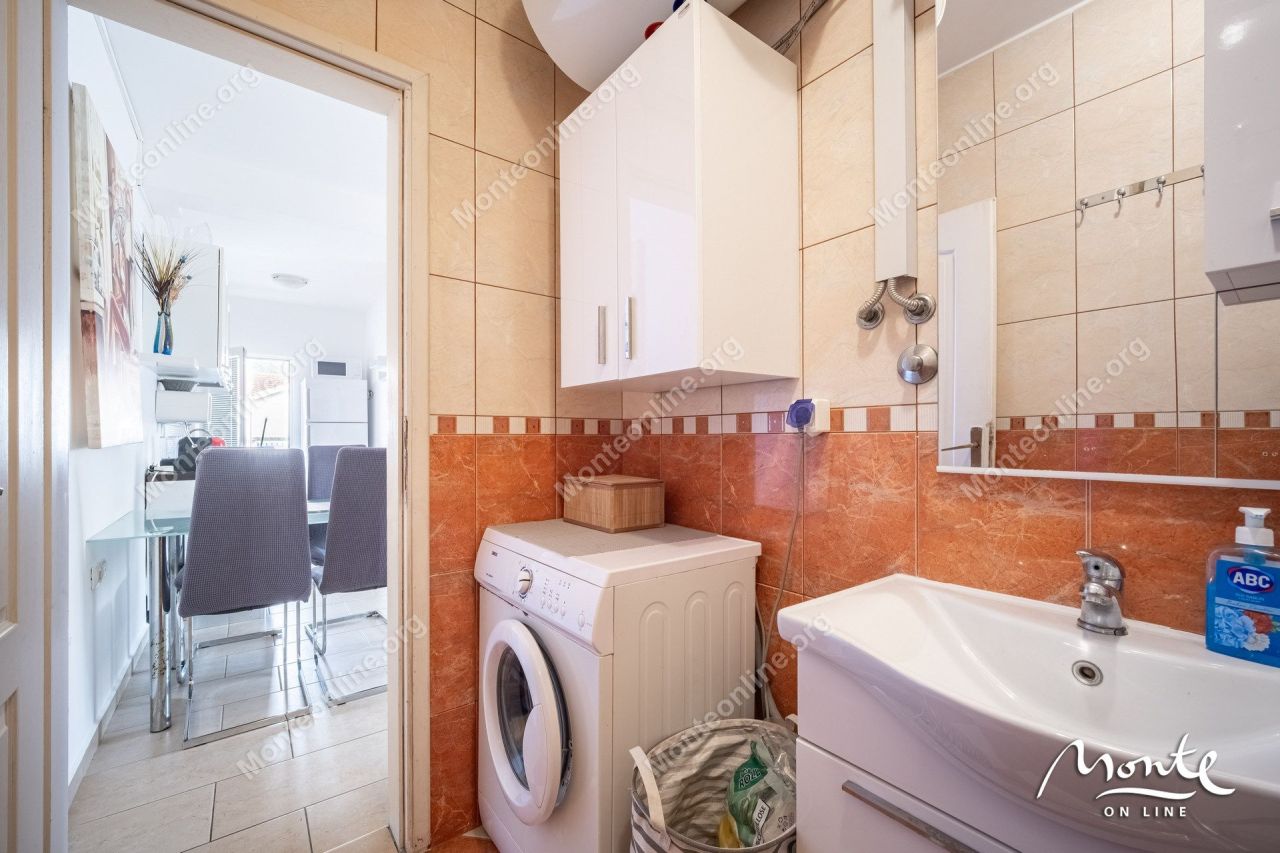 Апартаменты в Тивате, Черногория, 55 м² - фото 16