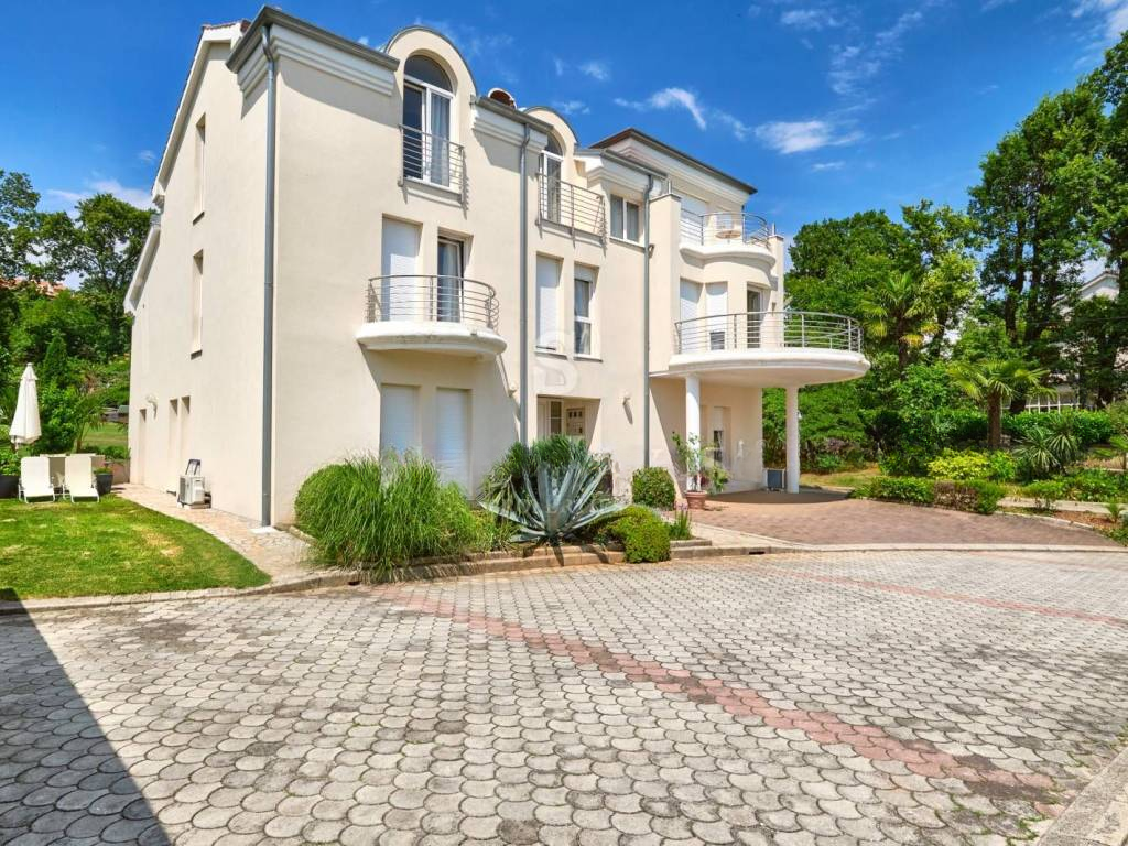 Дом в Опатии, Хорватия, 381 м² - фото 6