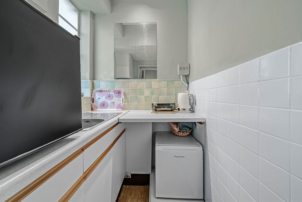 Квартира в Лондоне, Великобритания, 28 м² - фото 9