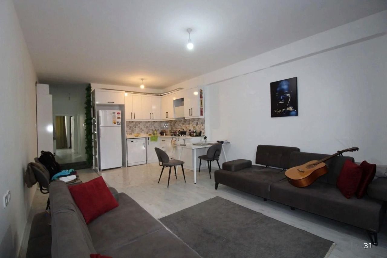 Квартира в Мерсине, Турция, 95 м² - фото 1