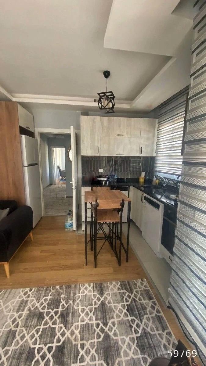 Квартира в Мерсине, Турция, 80 м² - фото 1