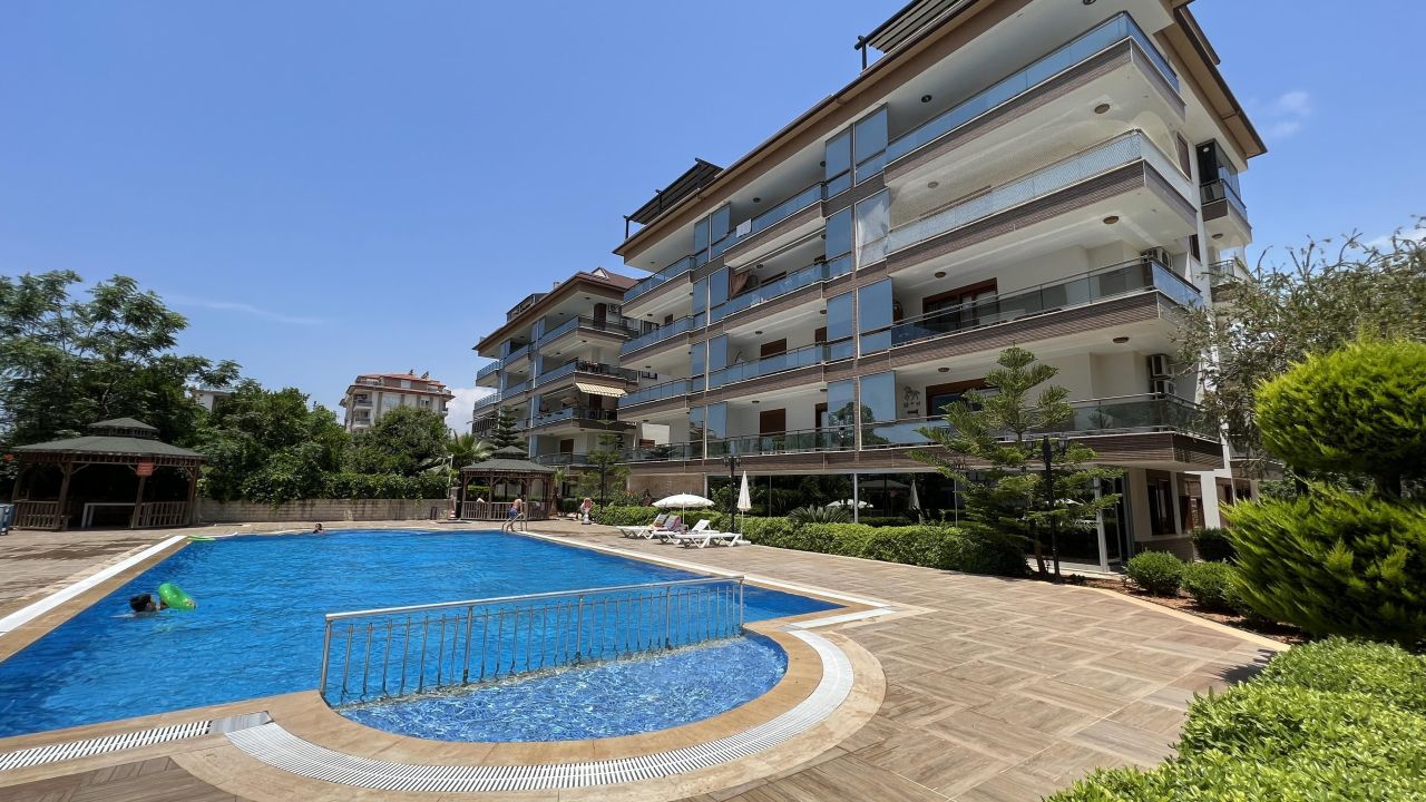 Пентхаус в Кестеле, Турция, 200 м² - фото 1