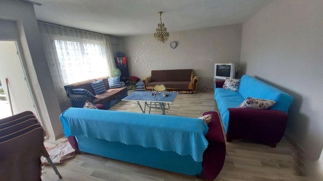 Квартира в Мерсине, Турция, 90 м² - фото 1