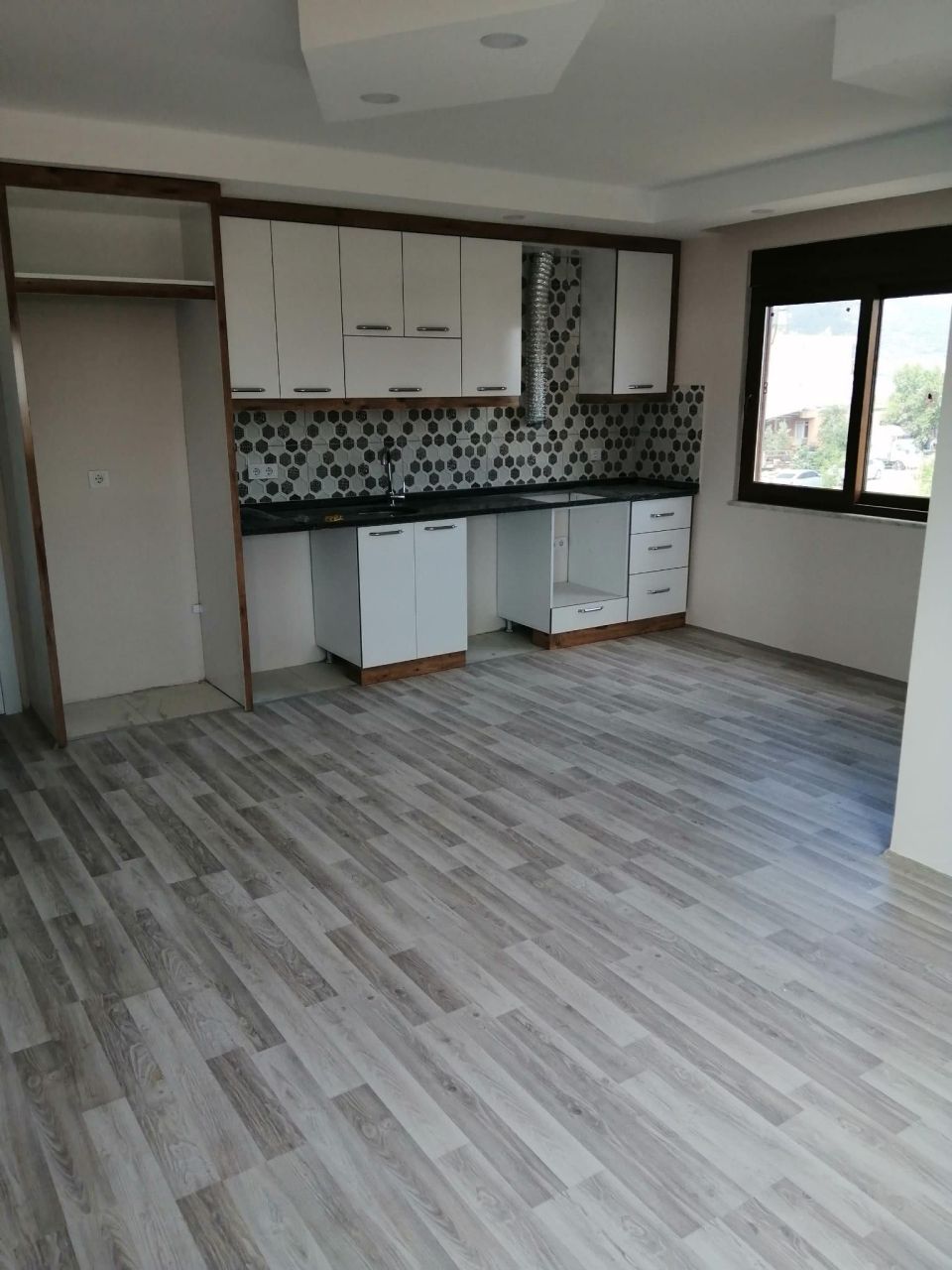 Квартира в Алании, Турция, 80 м² - фото 1