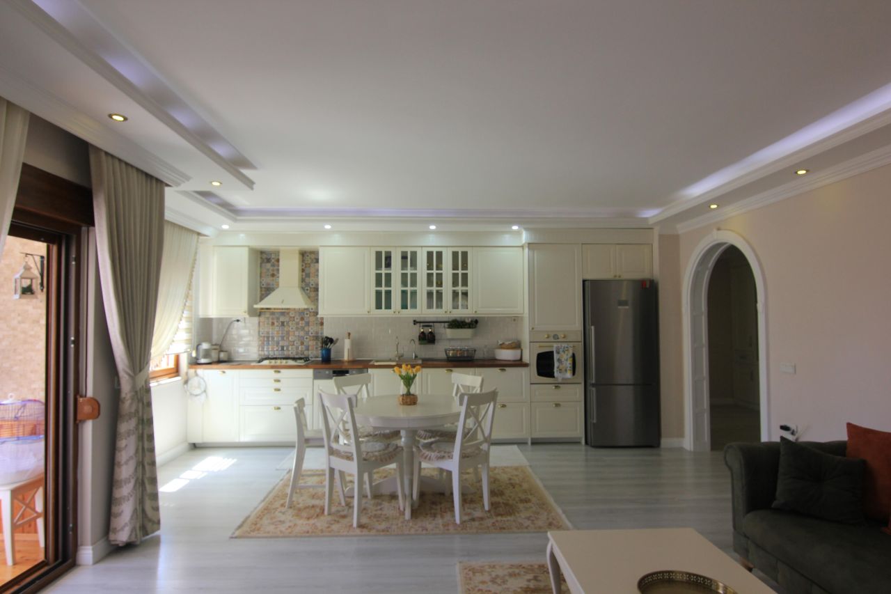 Квартира в Алании, Турция, 178 м² - фото 1