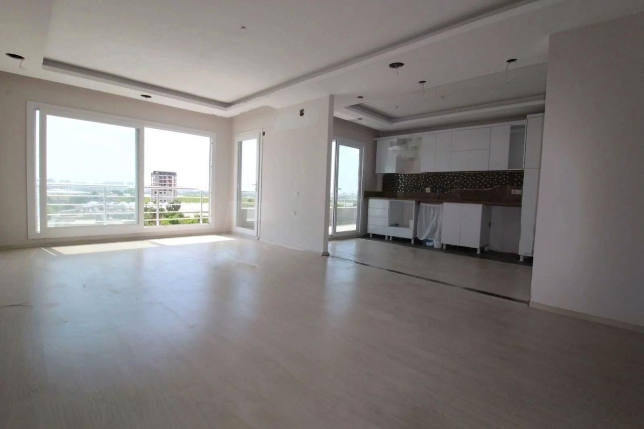 Квартира в Мерсине, Турция, 100 м² - фото 1