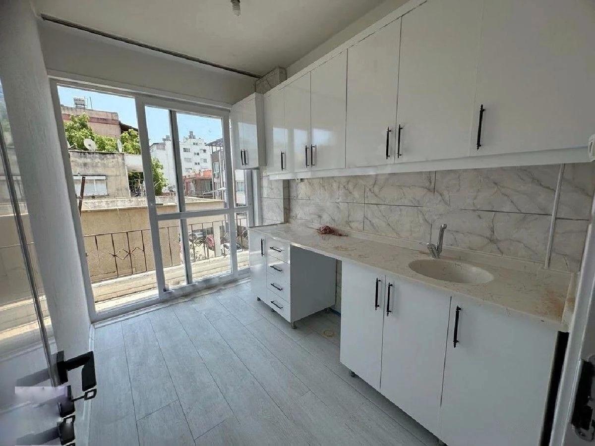 Квартира в Мерсине, Турция, 135 м² - фото 1