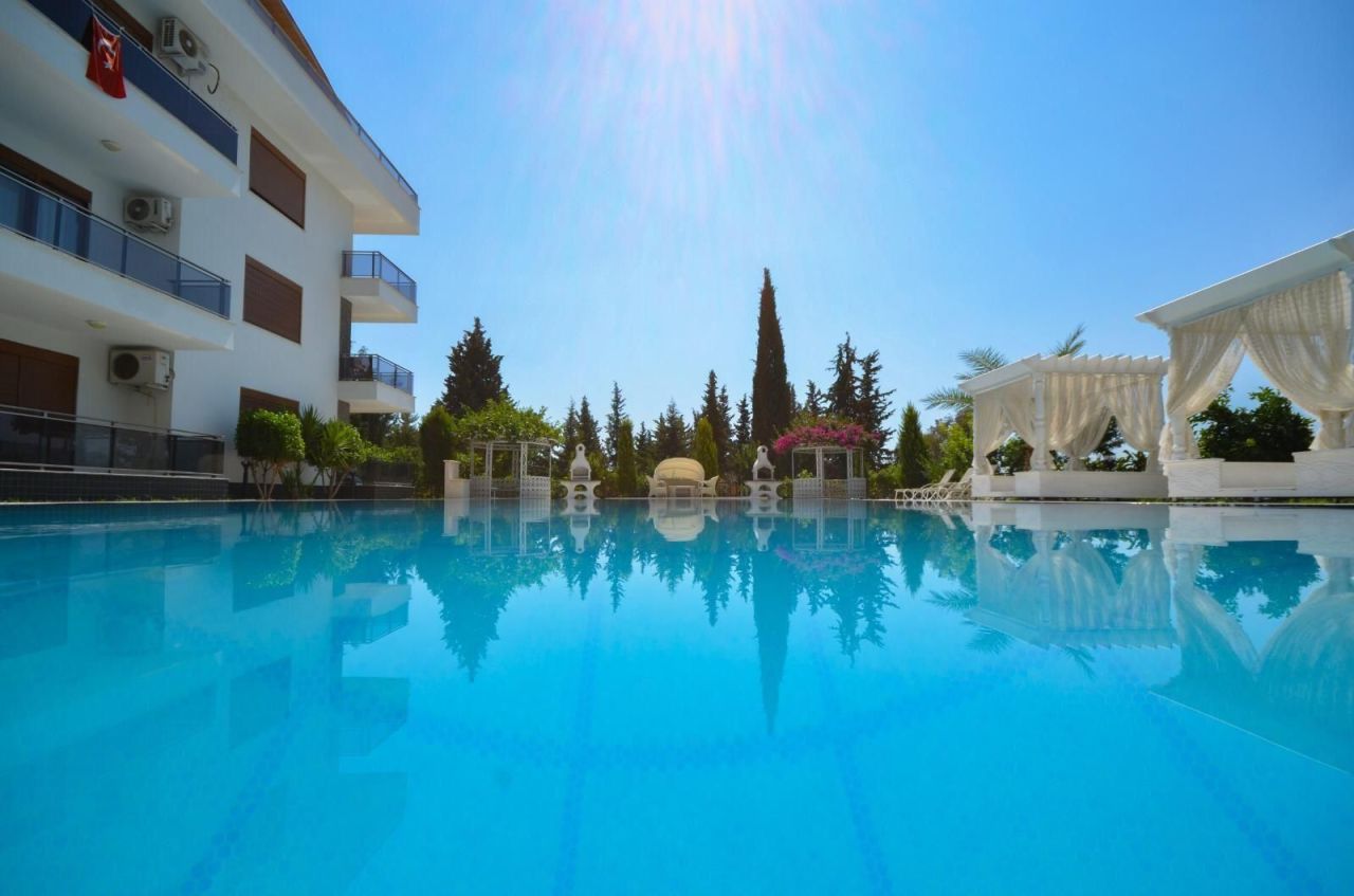 Квартира в Алании, Турция, 135 м² - фото 1