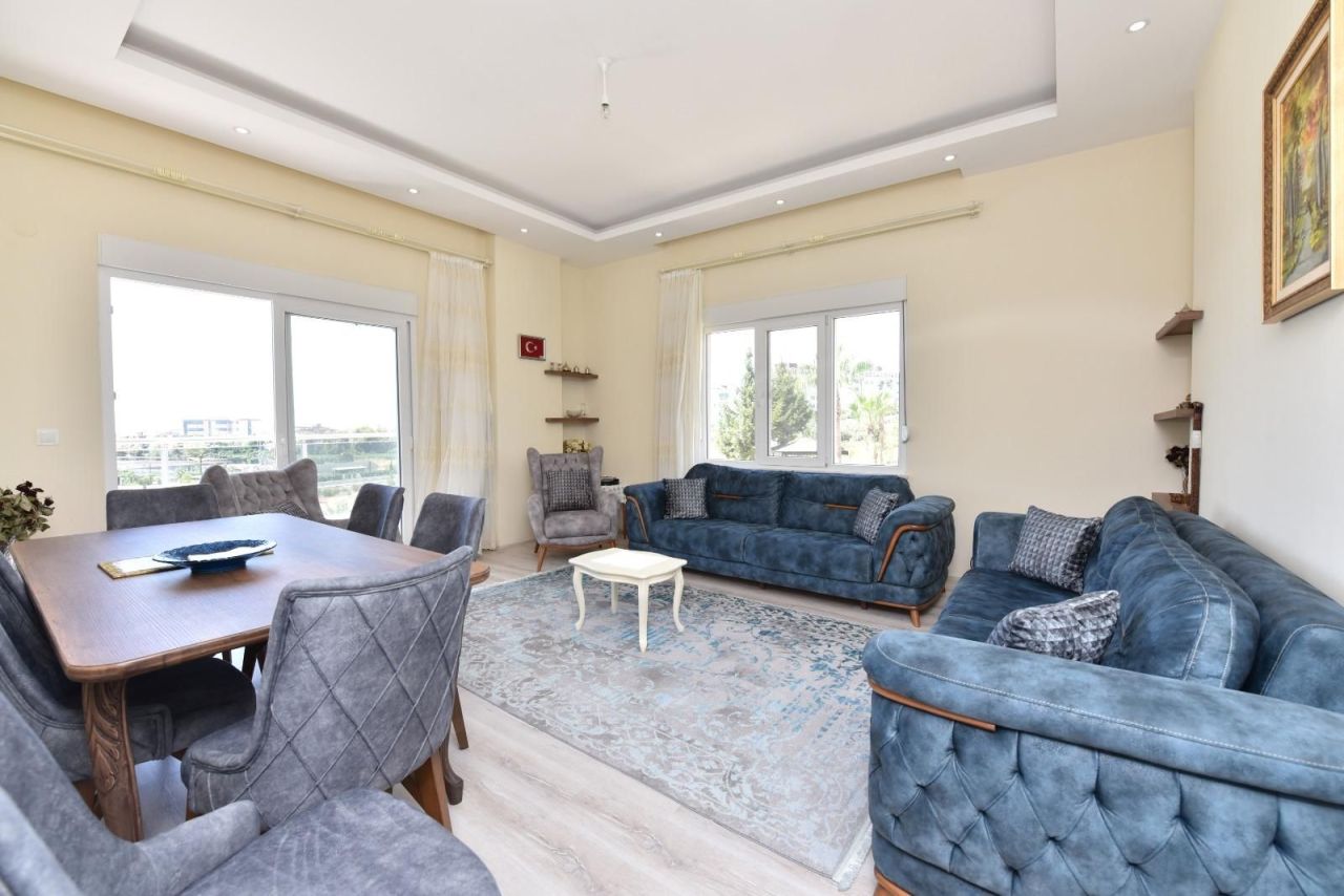 Квартира в Алании, Турция, 150 м² - фото 1