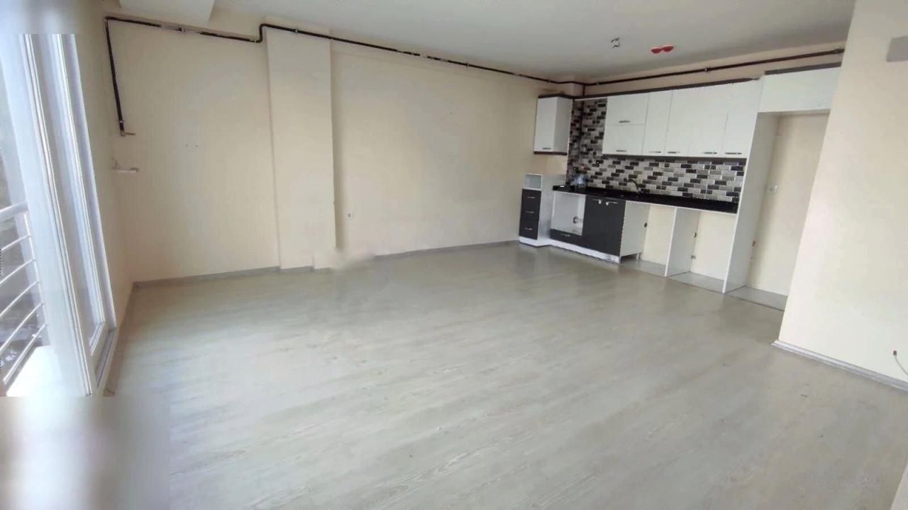 Квартира в Мерсине, Турция, 85 м² - фото 1