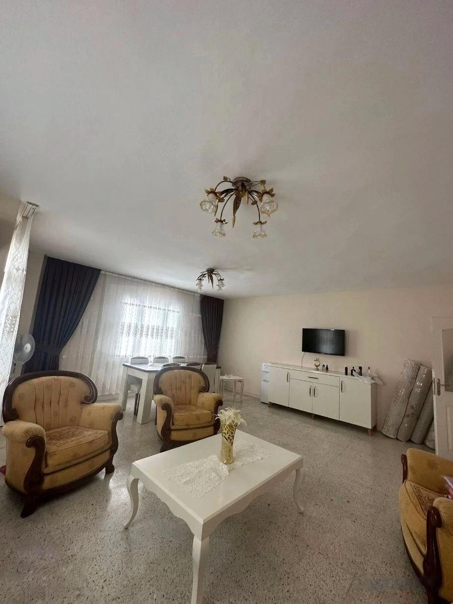 Квартира в Мерсине, Турция, 150 м² - фото 1