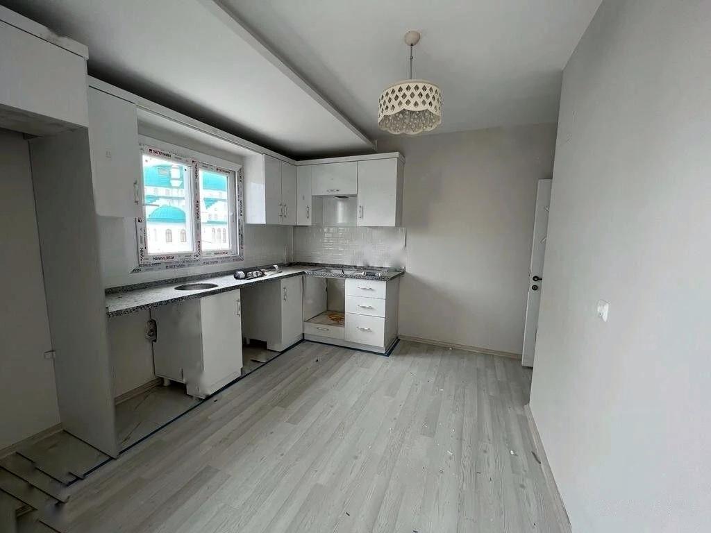 Квартира в Мерсине, Турция, 100 м² - фото 1