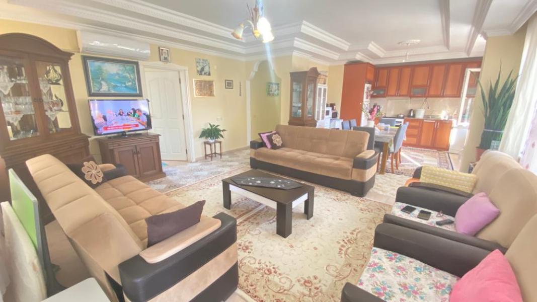 Квартира в Алании, Турция, 145 м² - фото 1