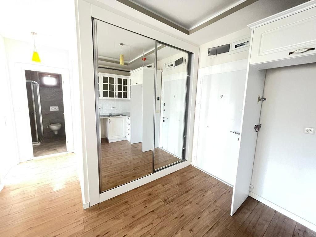 Квартира в Мерсине, Турция, 90 м² - фото 1