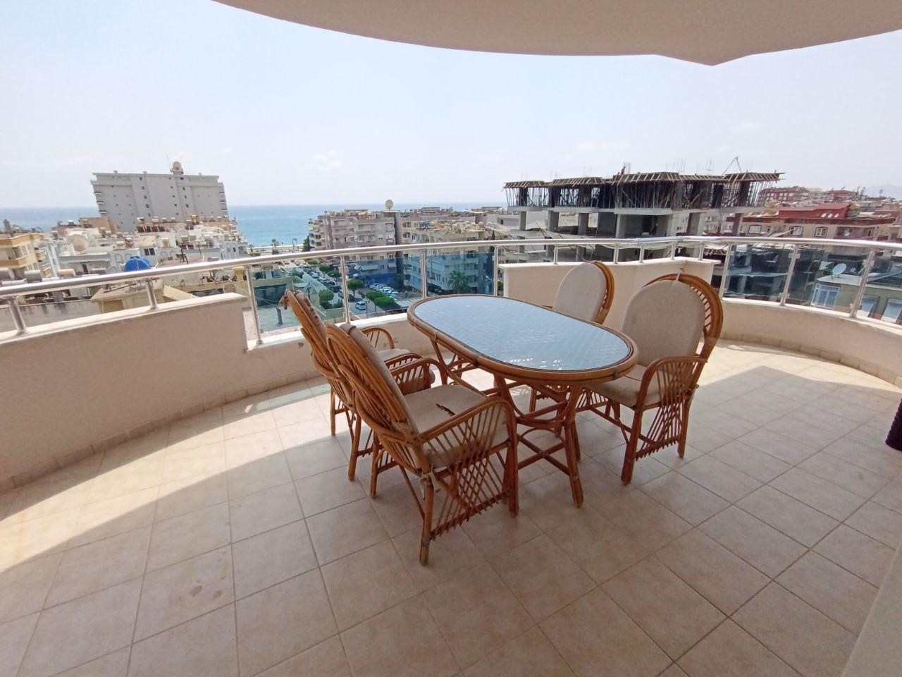 Квартира в Алании, Турция, 130 м² - фото 1