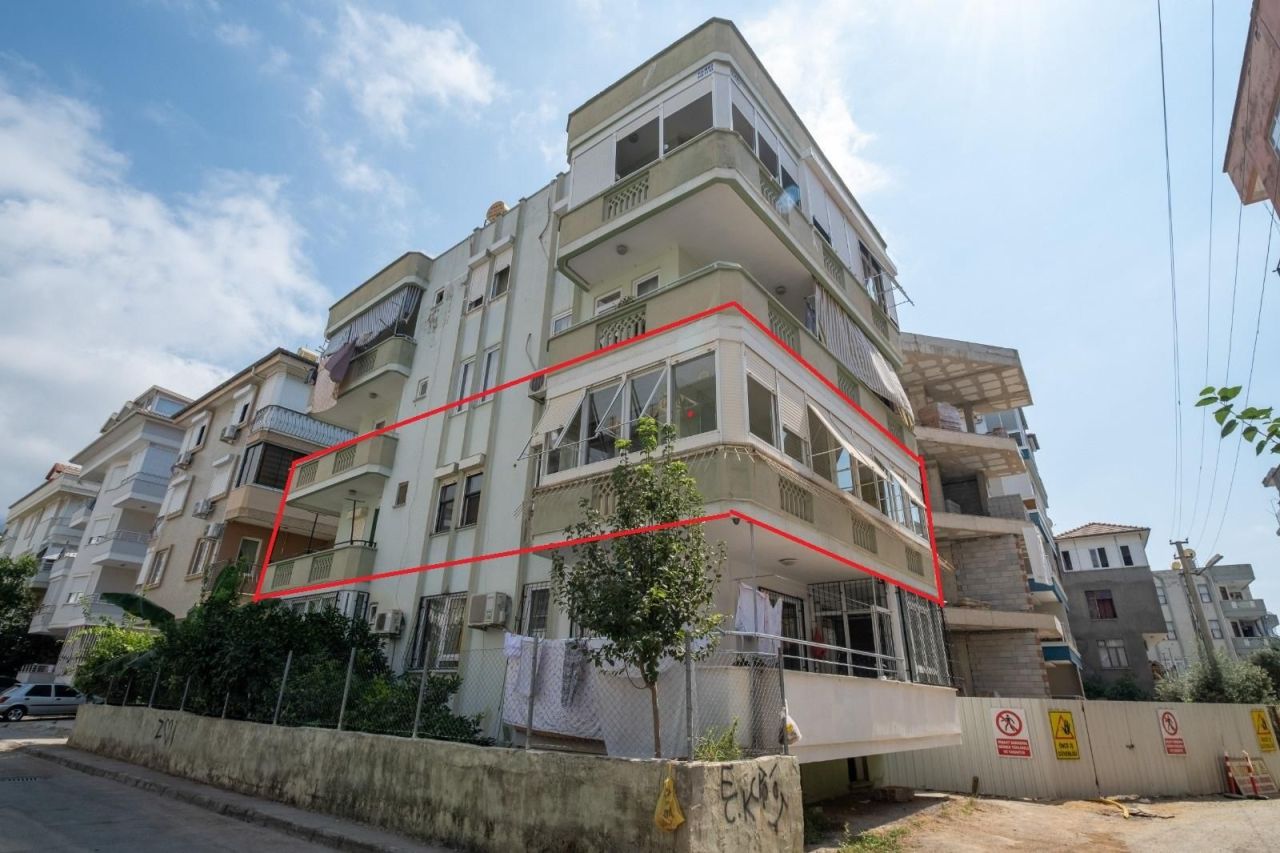 Квартира в Алании, Турция, 130 м² - фото 1