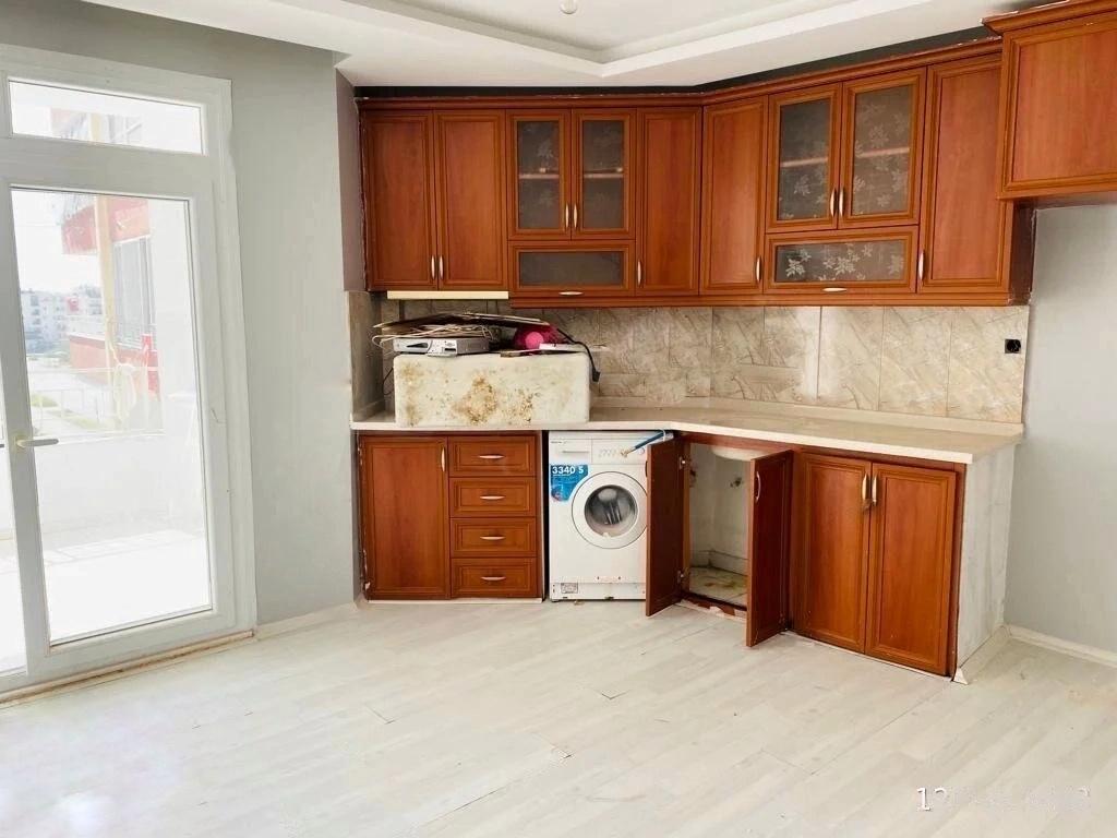 Квартира в Мерсине, Турция, 100 м² - фото 1