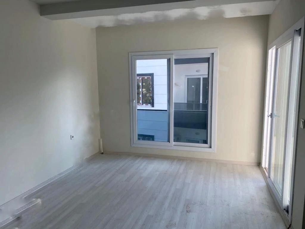 Квартира в Мерсине, Турция, 90 м² - фото 1