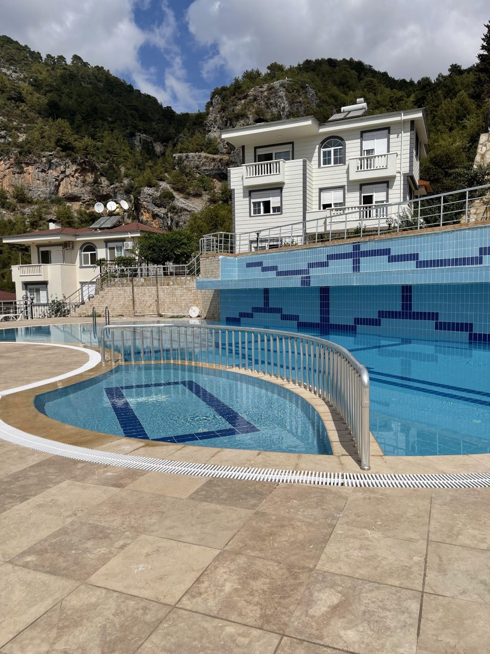 Вилла в Алании, Турция, 345 м² - фото 1