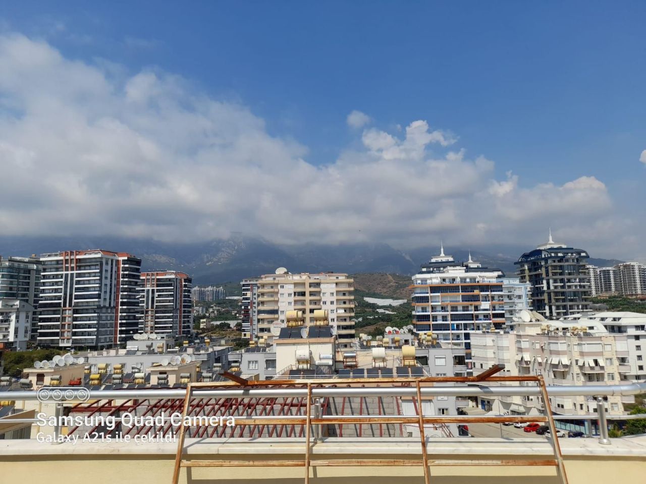 Квартира в Алании, Турция, 260 м² - фото 1