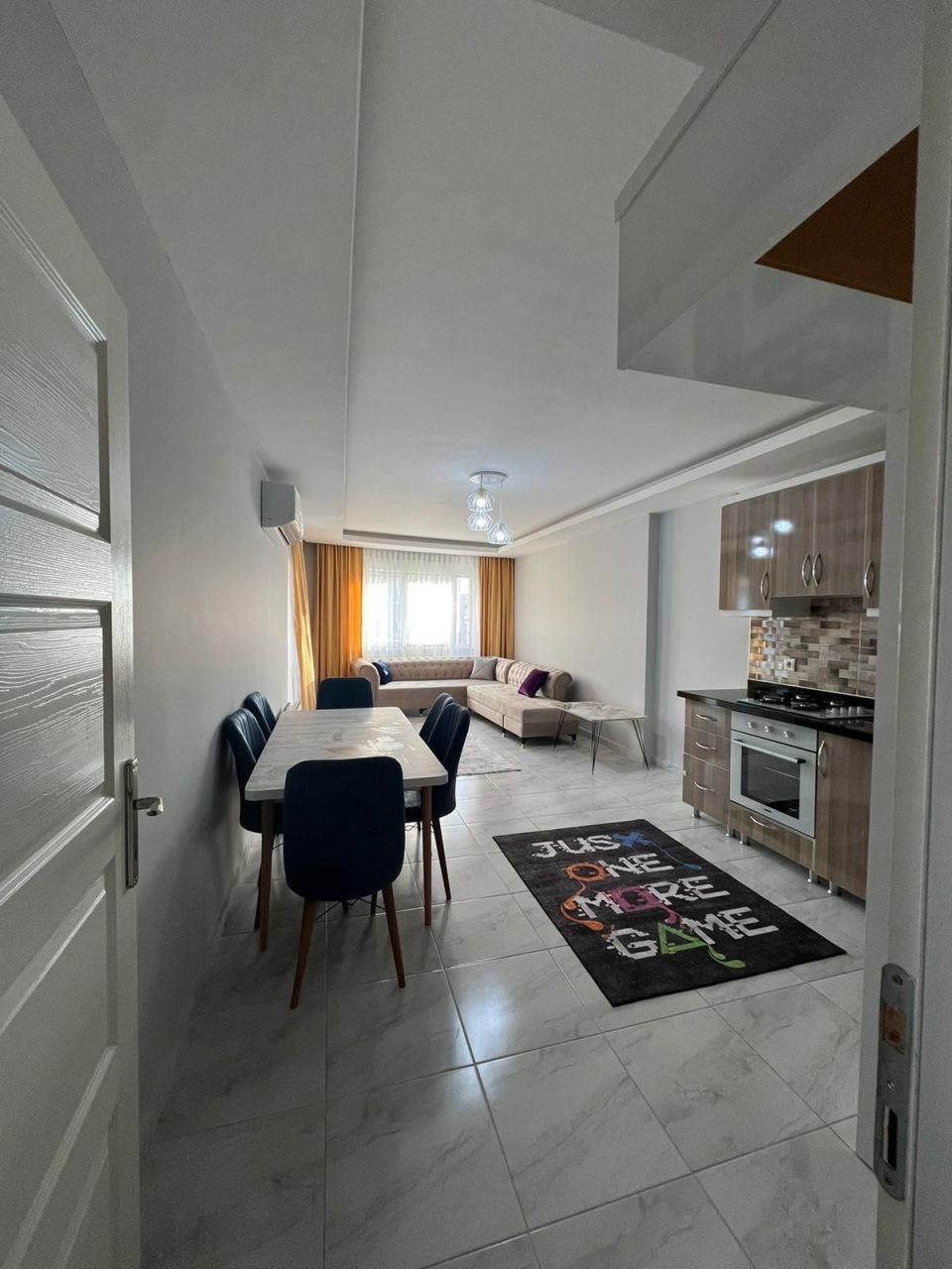 Квартира в Алании, Турция, 90 м² - фото 1