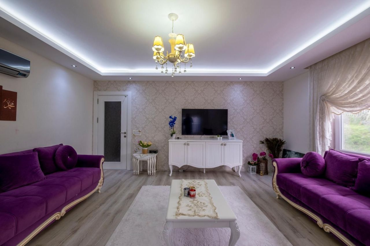 Квартира в Алании, Турция, 150 м² - фото 1