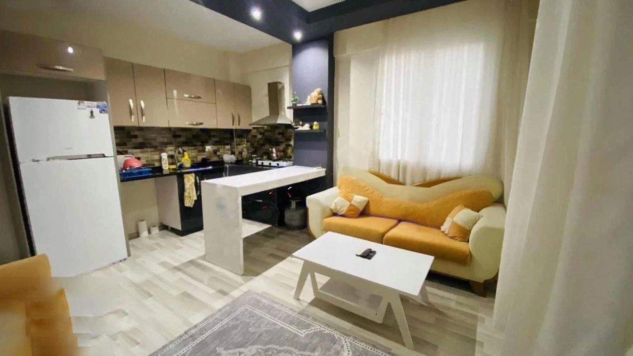 Квартира в Мерсине, Турция, 60 м² - фото 1