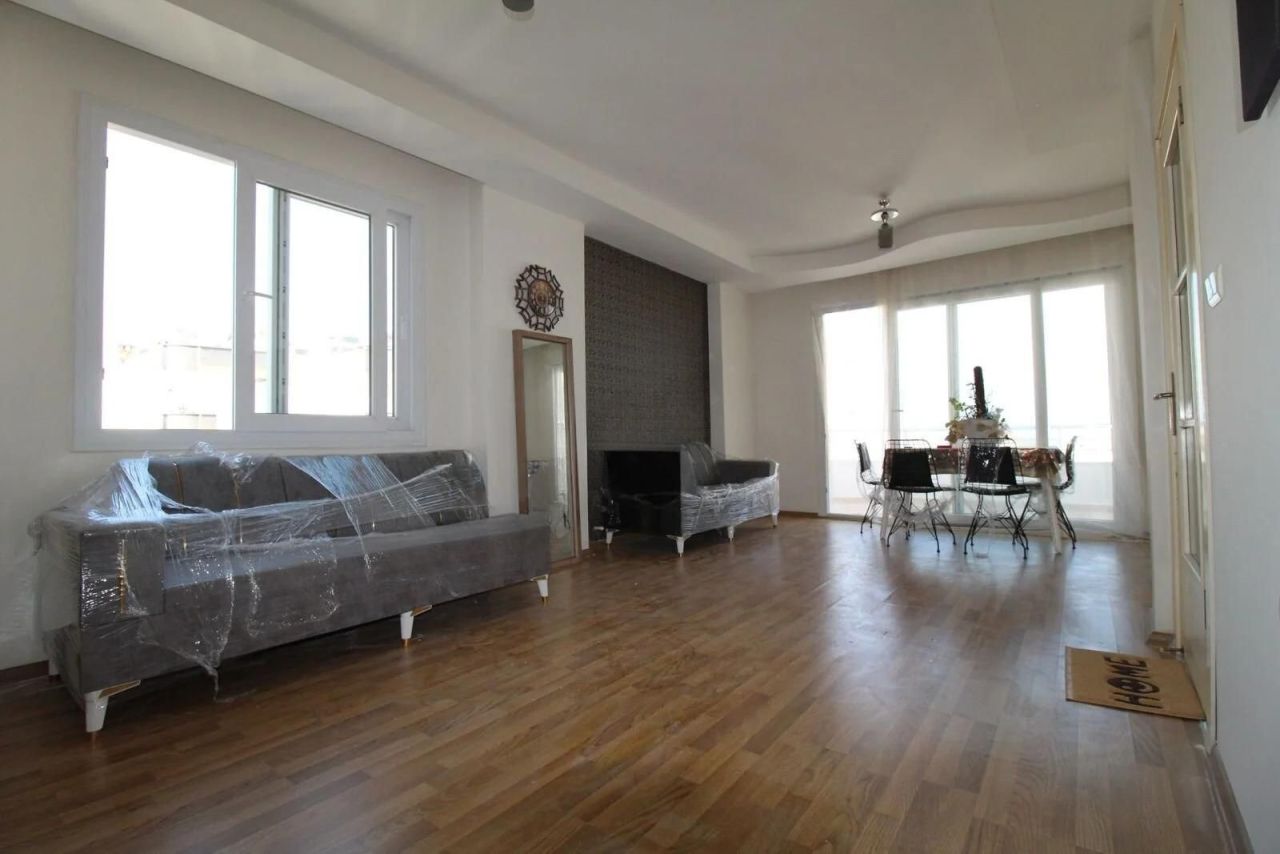 Квартира в Мерсине, Турция, 150 м² - фото 2