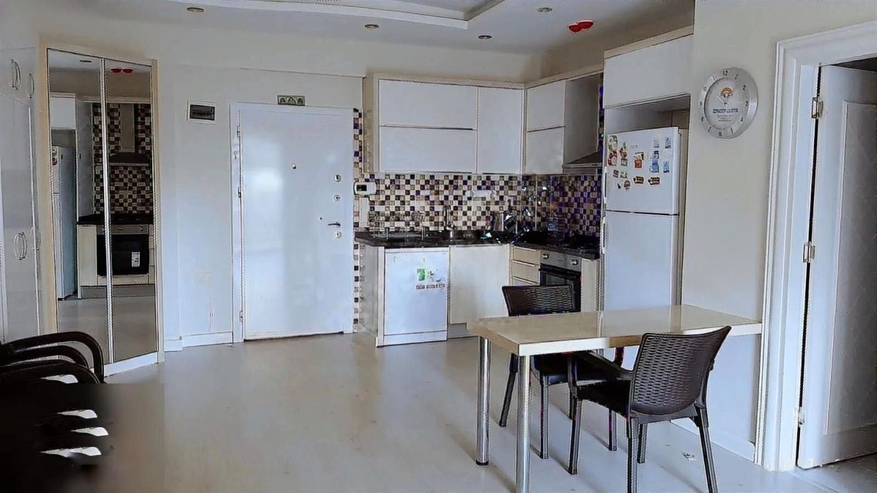 Квартира в Мерсине, Турция, 50 м² - фото 2
