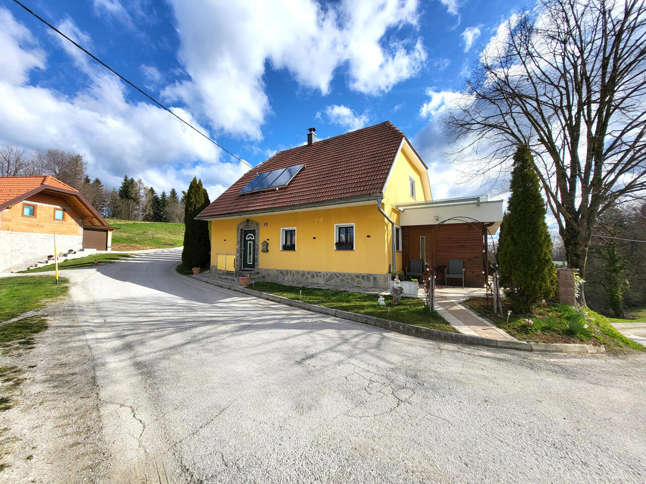 Ферма в Лашко, Словения, 117 000 м² - фото 1