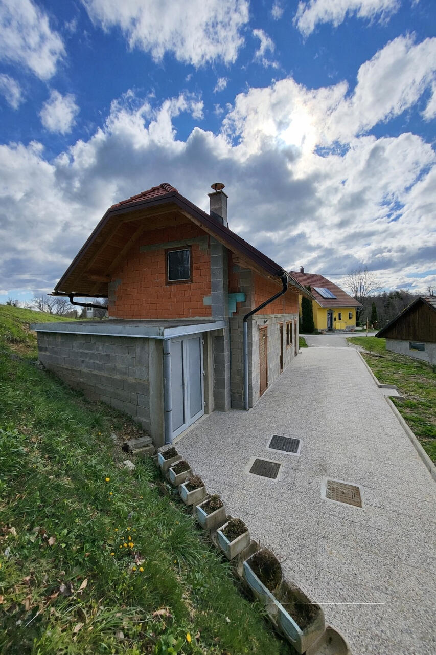 Ферма в Лашко, Словения, 117 000 м² - фото 8