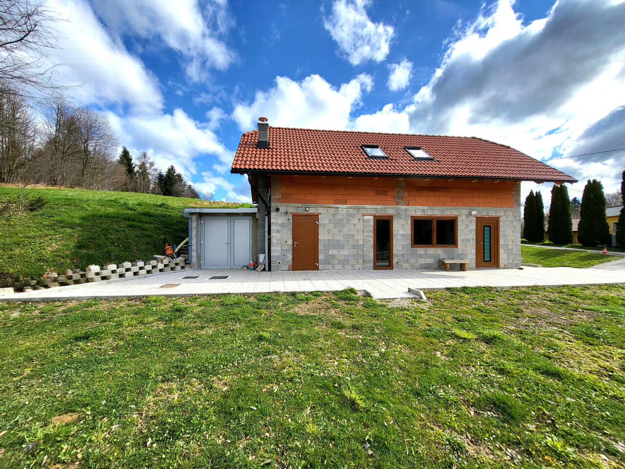 Ферма в Лашко, Словения, 117 000 м² - фото 9