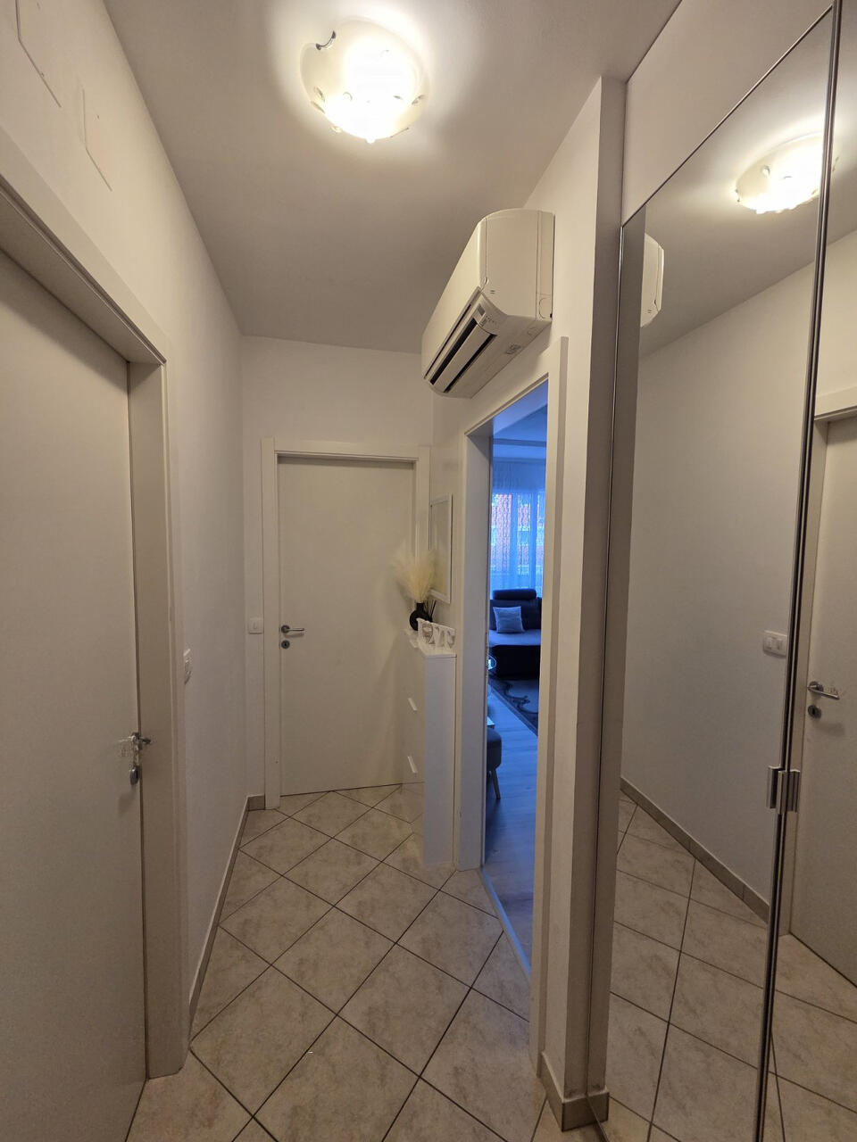 Квартира в Копере, Словения, 57 м² - фото 9