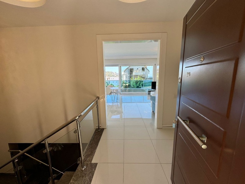 Вилла в Алании, Турция, 350 м² - фото 9