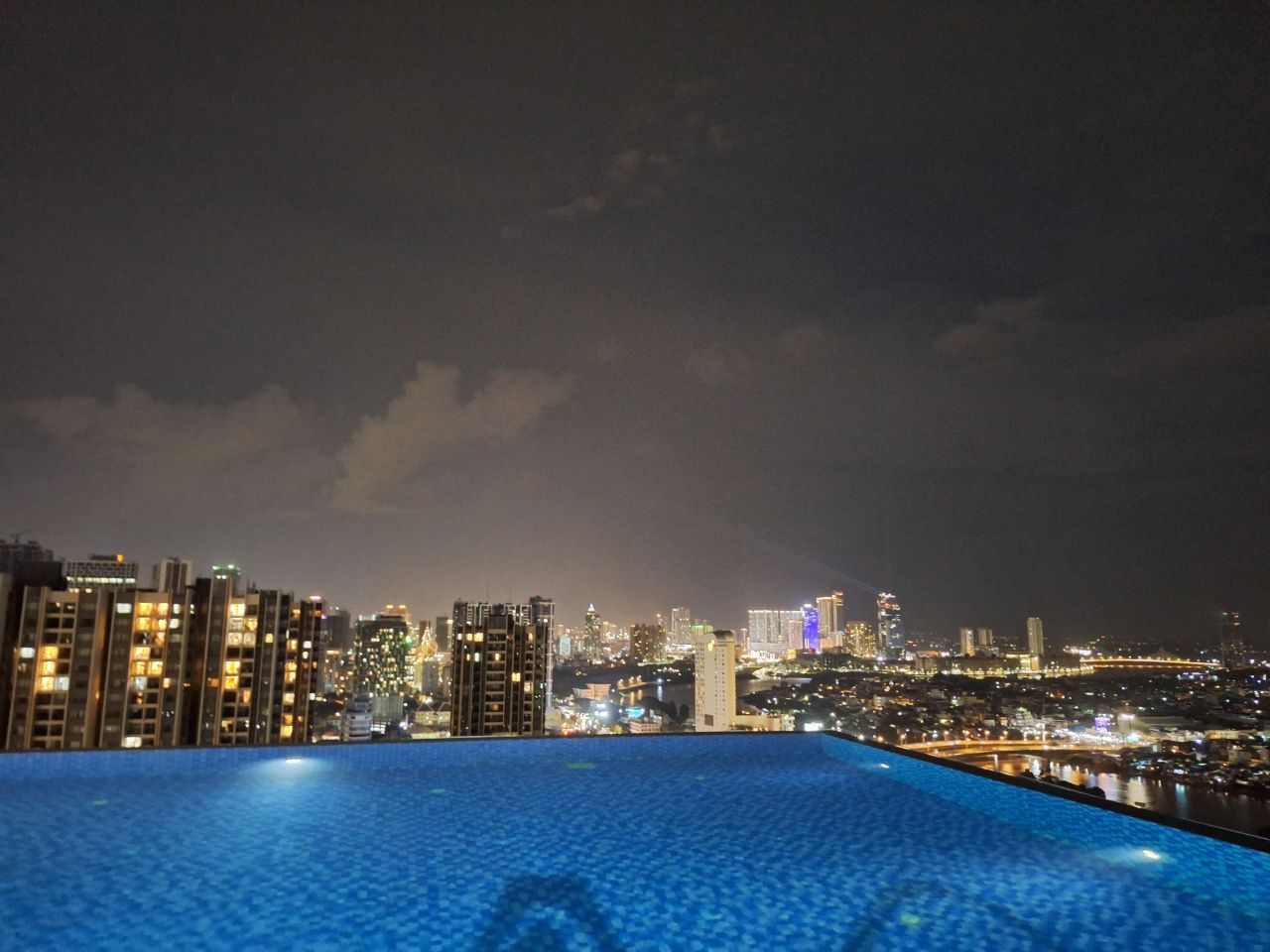 Студия в Пномпене, Камбоджа, 38 м² - фото 9